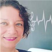 Englisch und Türkisch sprechende Daf Lehrerin, die aller Altersgruppen unterrichtet